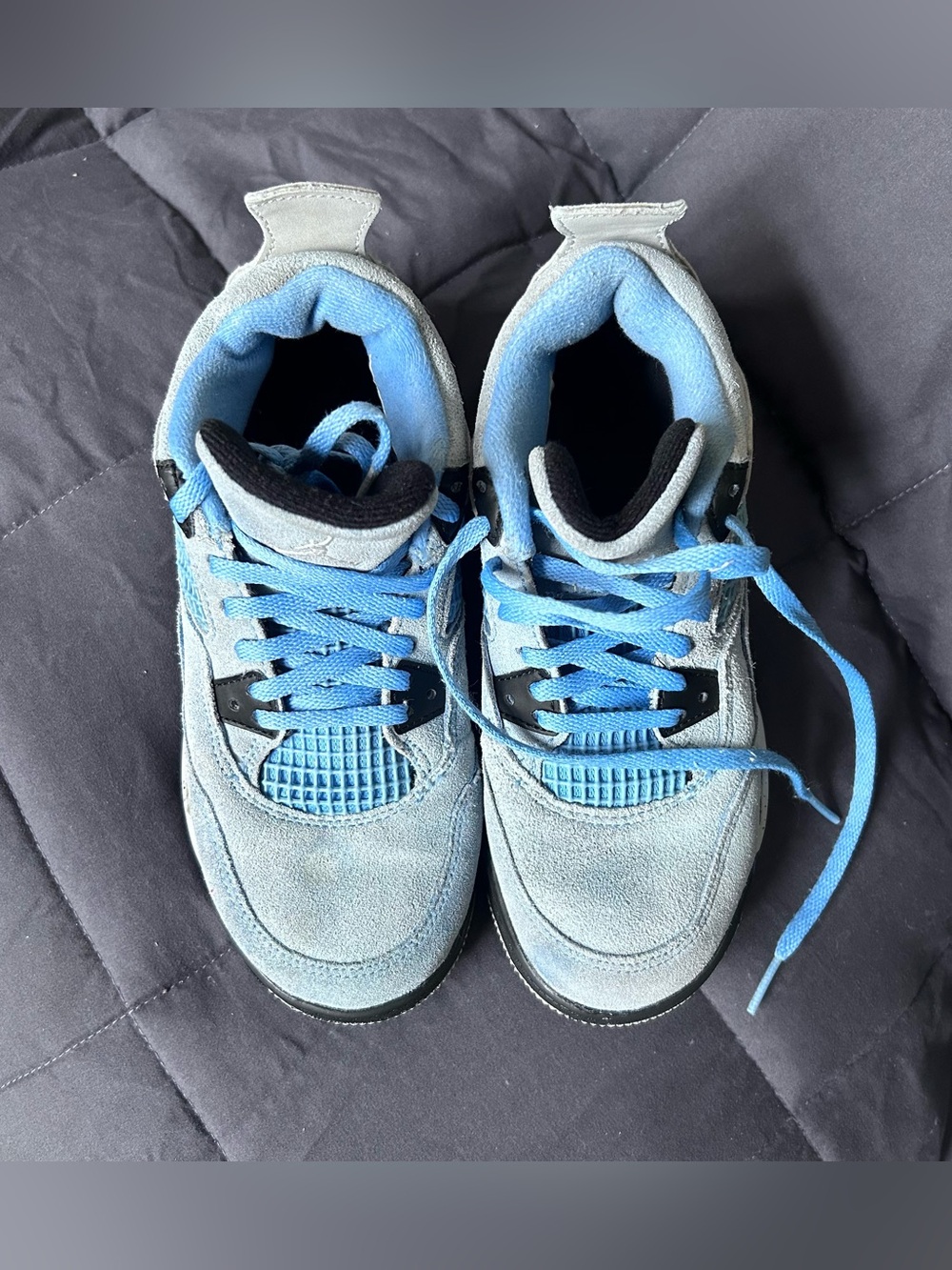 Air Jordan 4 - Retro Kids size 2 University Blue Sneakers
